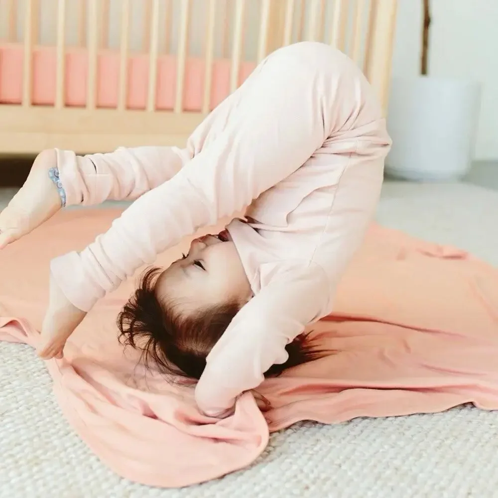 Goumi Kids Bamboo All Day Jogger Set Loungewear Pajamas Long Sleeve Pale Pink 4T